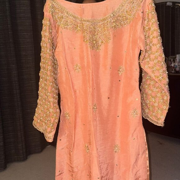 STUNNING Pakistani fancy/formal party dress outfit - Picture 6 of 8